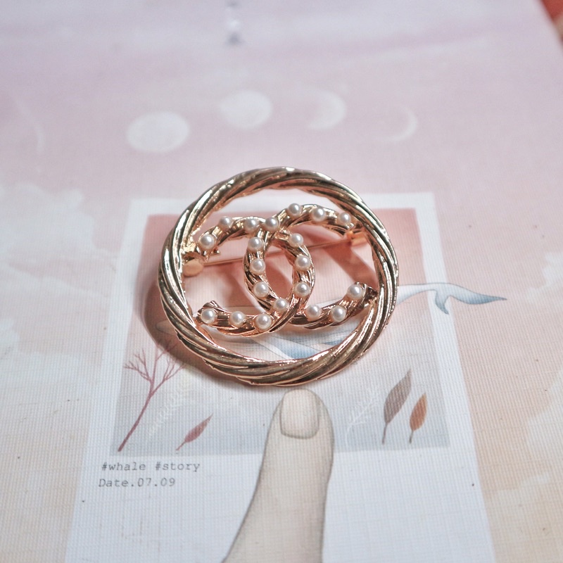 Brooch / bros cantik / bros jilbab / bros murah / bros murmer / bros love / bros geometri / Bros Mewah Bros Elegan Bros Hijab Bros Kebaya Bros Dada bros Tuspin Bros Pin Btrooch Korean Style Brooch AKsesories Jilbab Accessories BRS-B02 Bros Daily BZO-CHS-ROMBULAT