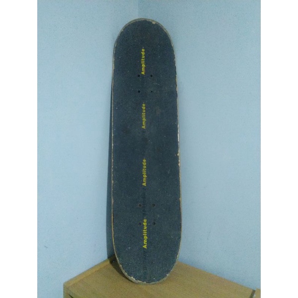 Deck Amplitude Size 8.25