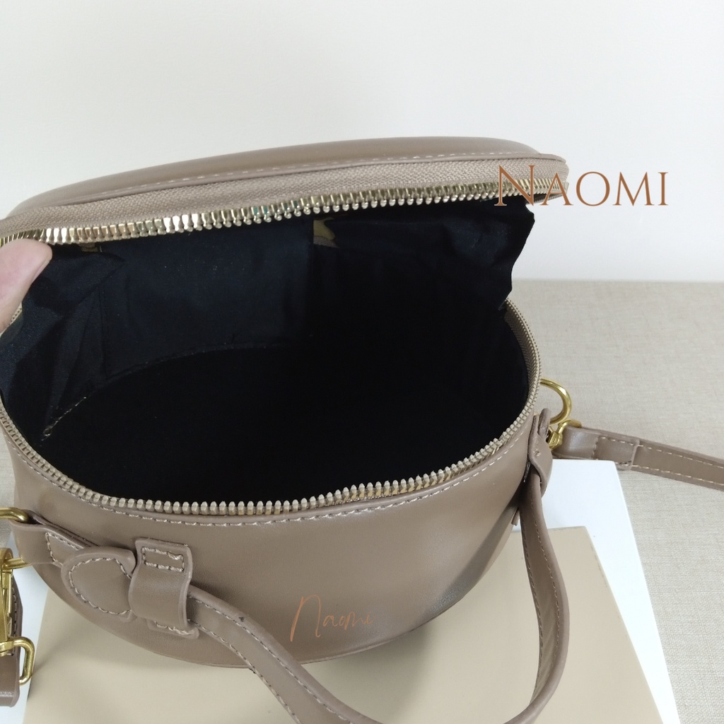 NAOMI - Veronica Sling Bag - Tas Import -Tas Selempang Premium - Bulat Round Kulit Sintetis PU Terbaru Modern - Tas Model Bulat - Latest Model Bag - naomi bag - tas bulat - tas circle - tas premium