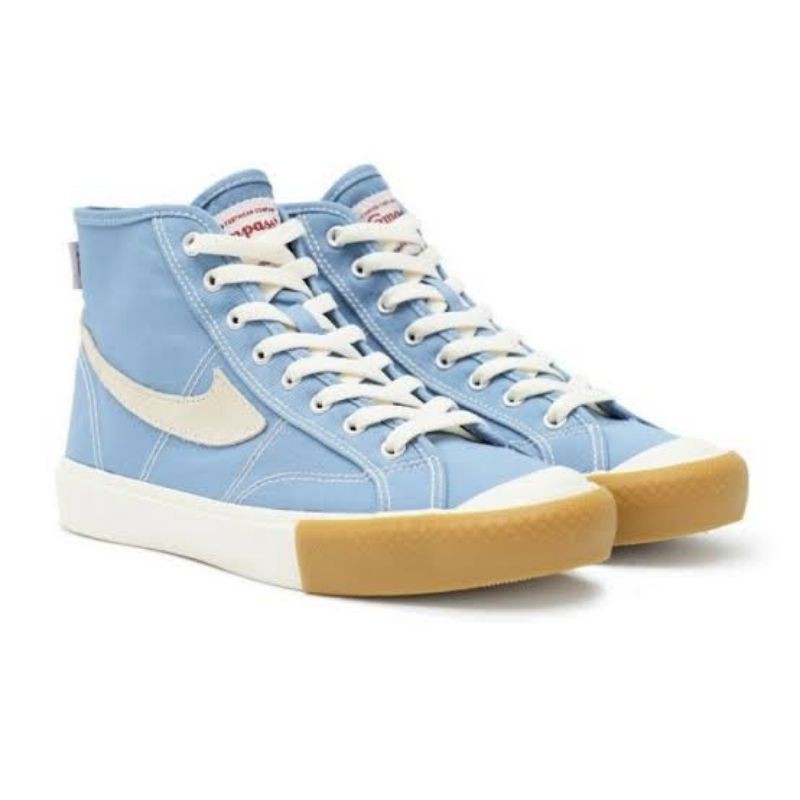 Sepatu Compass Gazelle Blue Sky