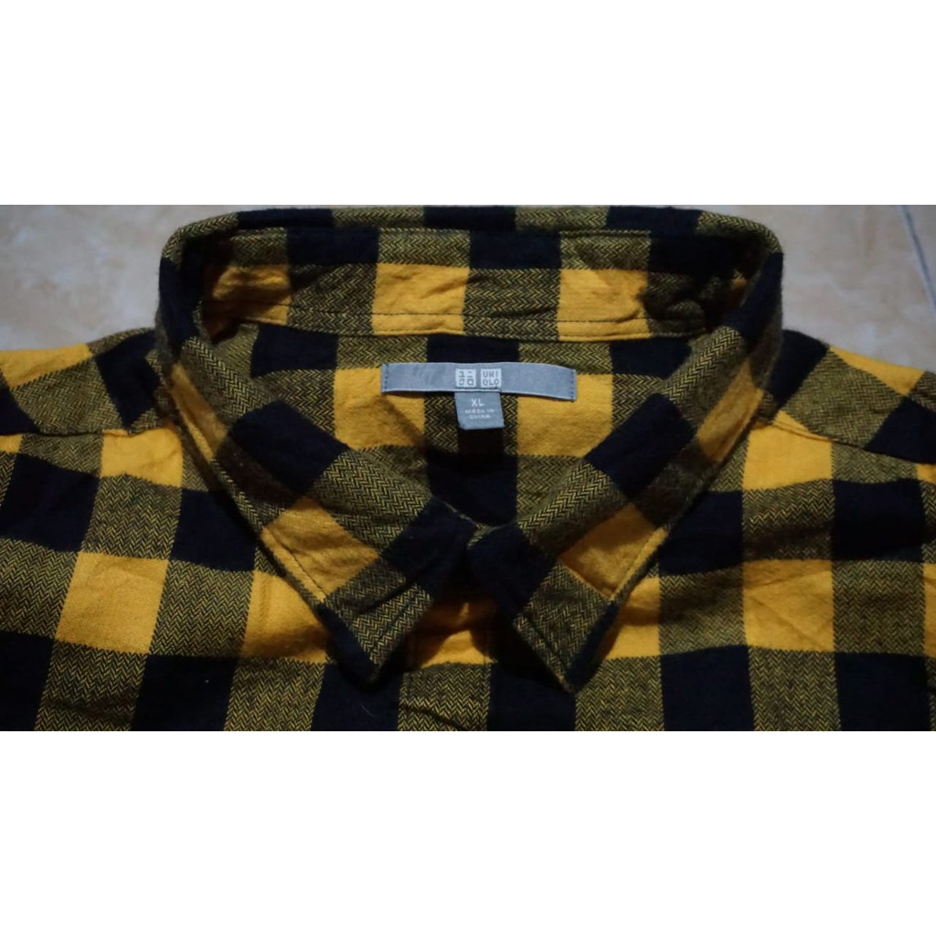 KEMEJA FLANEL SECOND ORIGINAL-UNIQLO XL