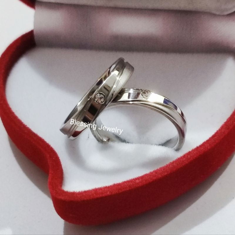 Cincin Permata Kombinasi Doff Titanium Cincin Tunangan Pria dan Wanita