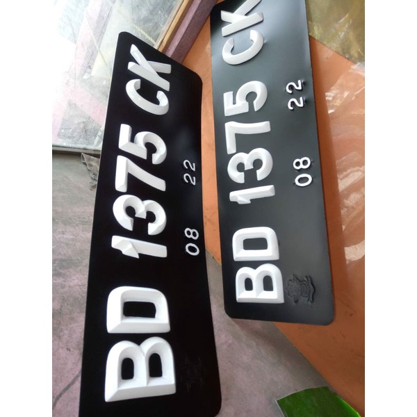 plat timbul mobil