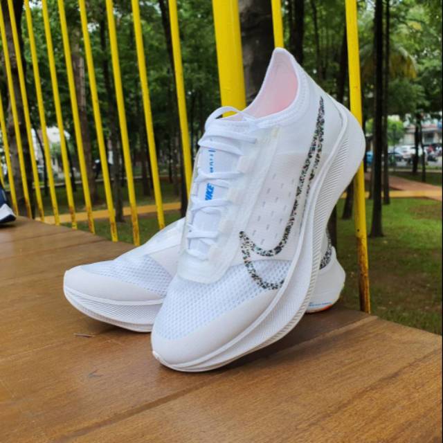 nike zoom fly 3 blue hero