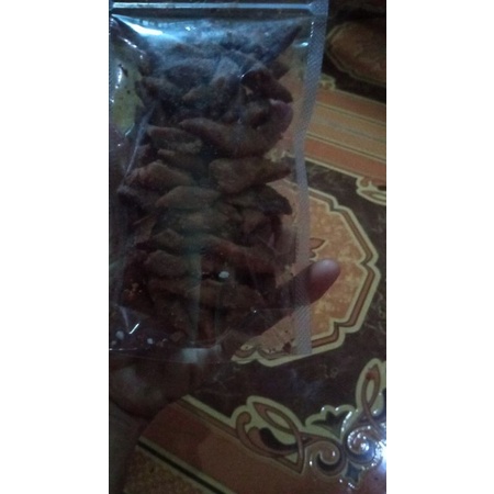 

keripik lumpia rasa coklat