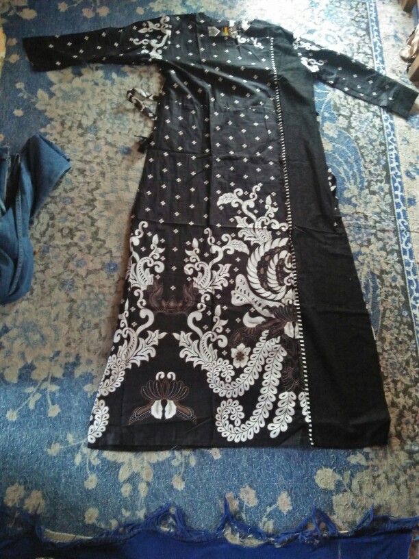Gamis Piyas Monochrome - Gamis Batik Ori Pekalongan