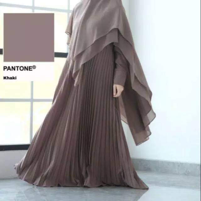 (Preloved) Pleated dress by bellaluna