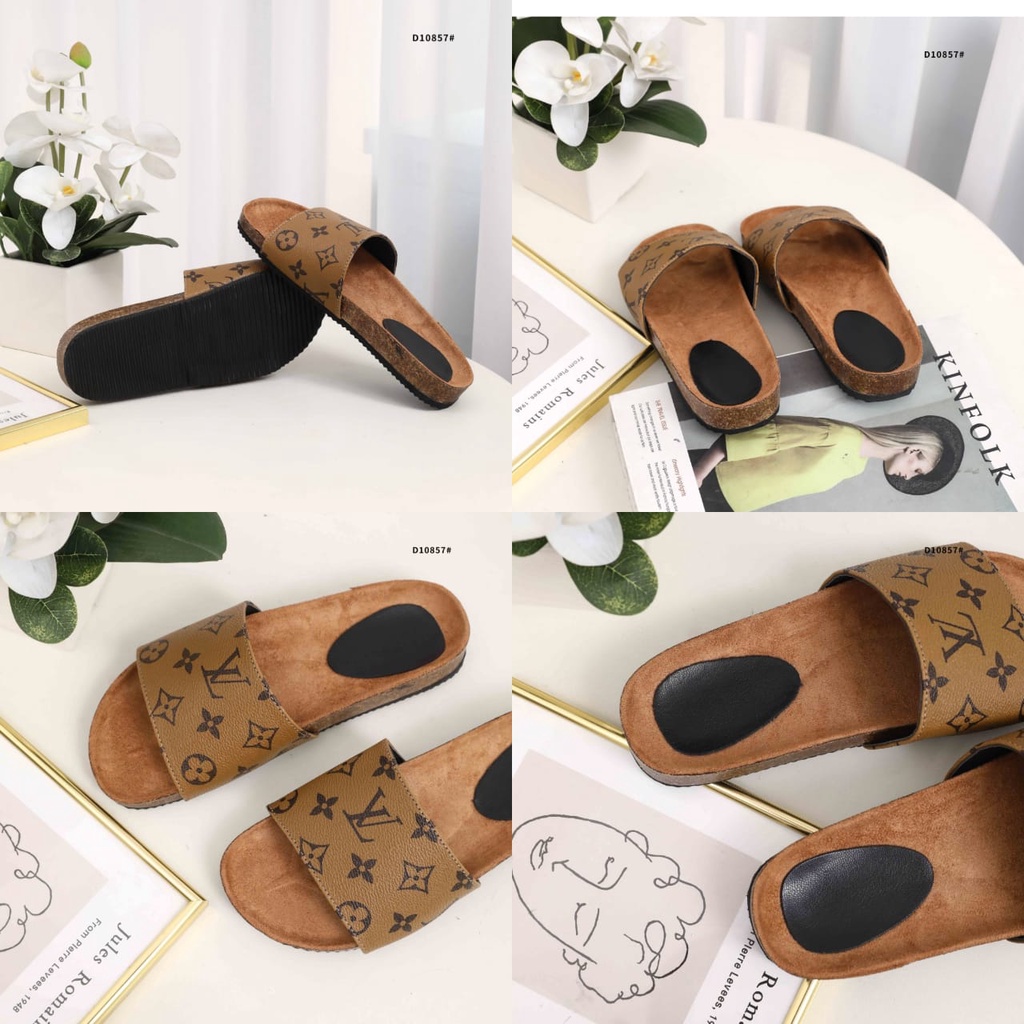 Monogram Slides D10857