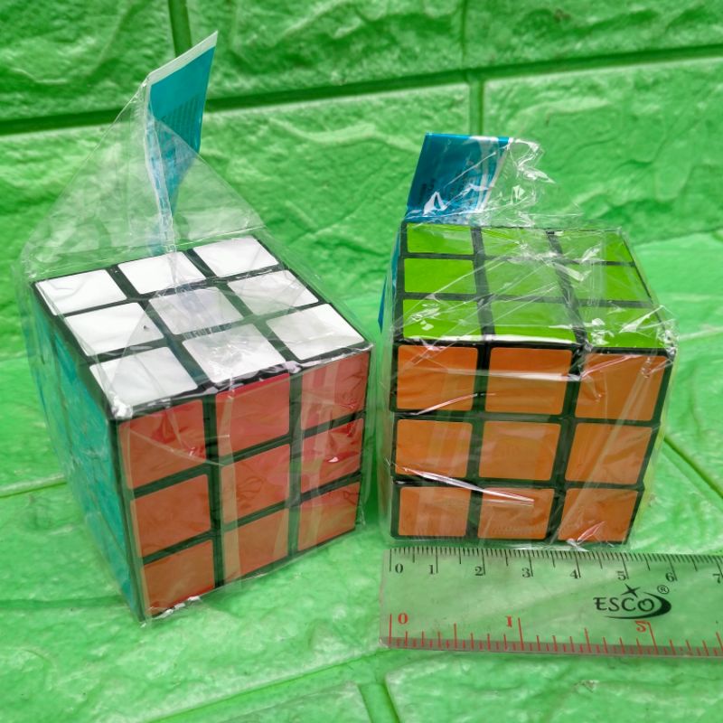 MAINAN RUBIK/MAGIG CUBE 3X3 5CM MAINAN EDUKATIF PENGHILANG STRES GROSIR