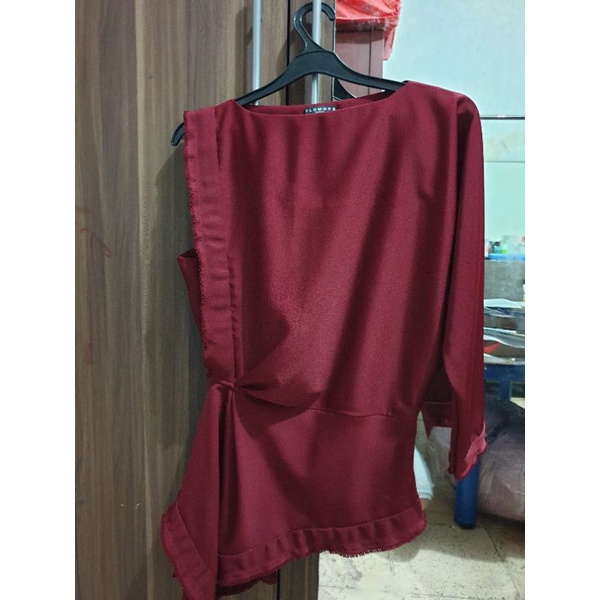 atasan flomors maroon