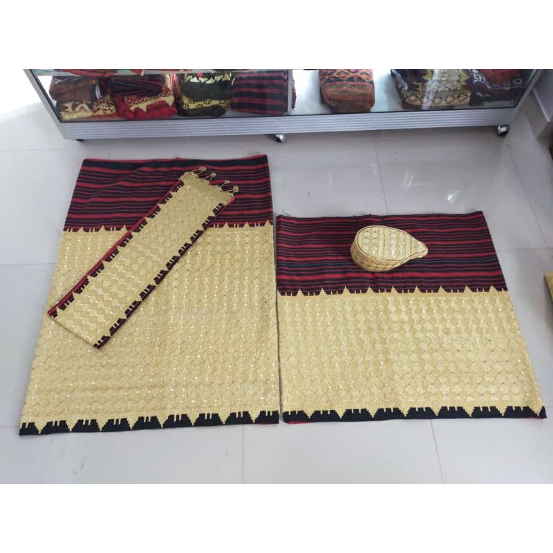 

Kain Set Jungsarat Tapis Lampung Asli Sulam Tangan