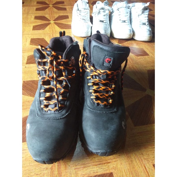SEPATU SECOND ORI MEREK NEPA SIZE 44.