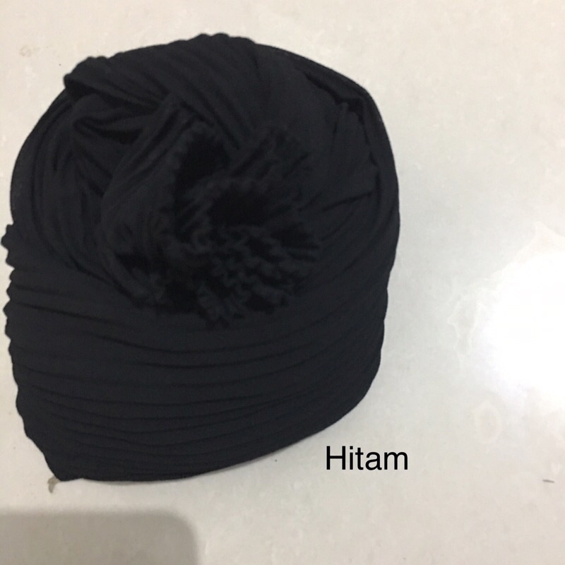 [TANPA GARIS TENGAH] FULL PLISKET PASHMINA pashmina plisket ceruty babydoll pasmina plisket-Black