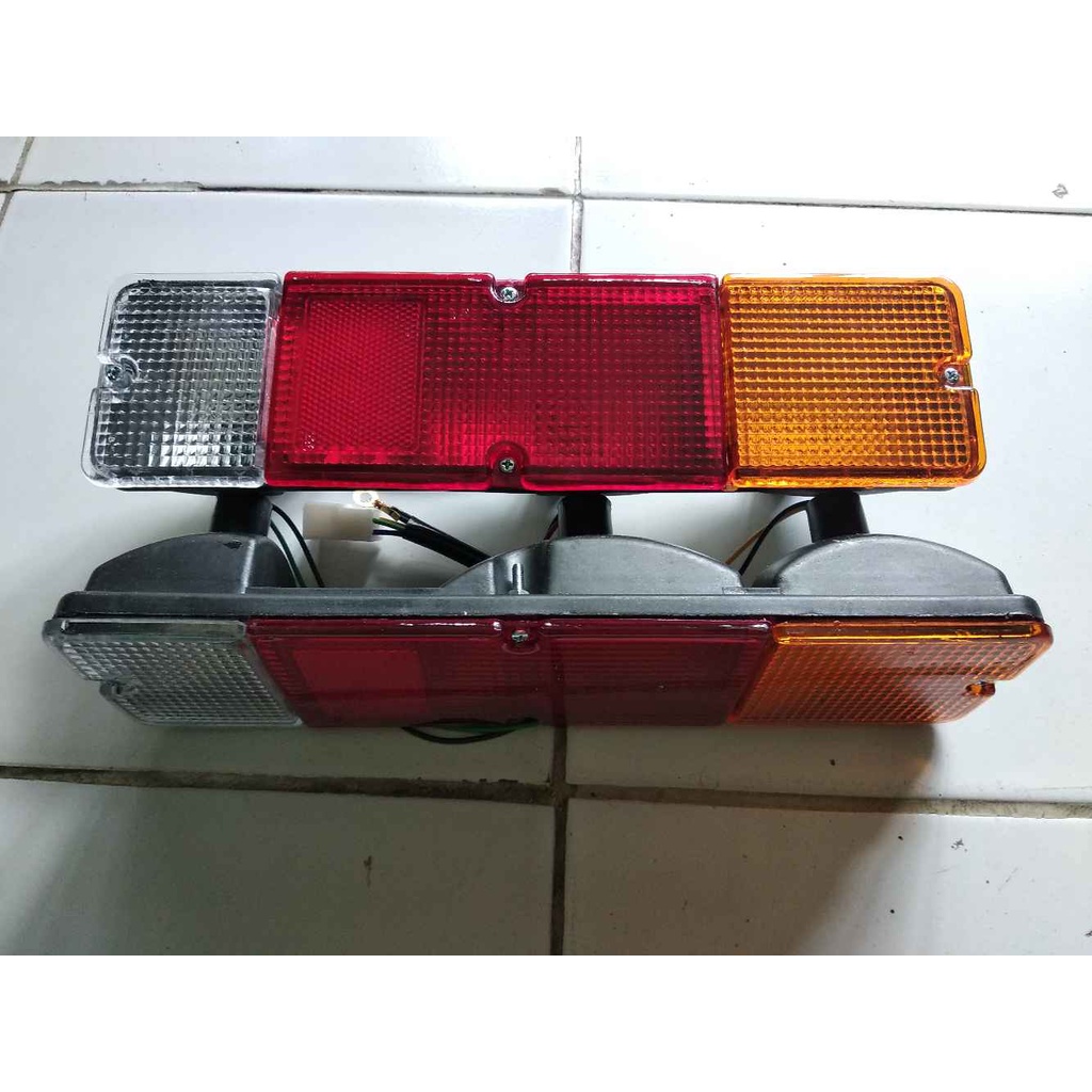 Lampu stop katana carry pick up belakang