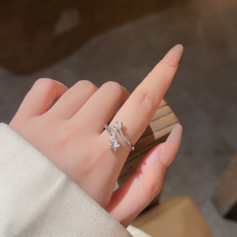 Cincin Jari Telunjuk Model Terbuka Adjustable Desain Bintang Hias Zirkon Untuk Wanita