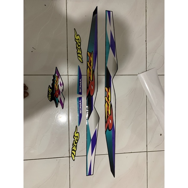 striping fizr 1998 motor hitam