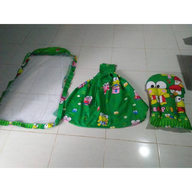 Ayunan karakter keropi jamur