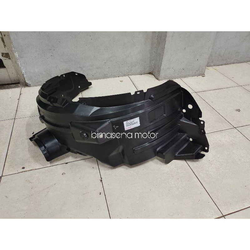 liner fender depan kiri calya sigra 53876-bz310