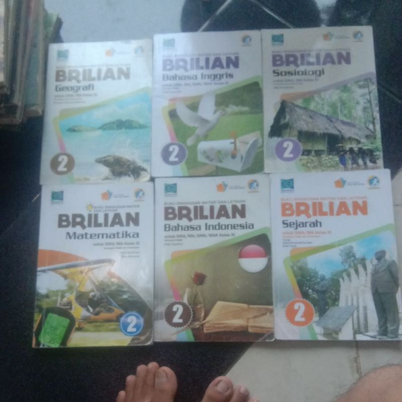 buku Brilian geografi, bahasa Inggris, sosiologi, matematika, bahasa Indonesia, sejarah untuk SMA Ma
