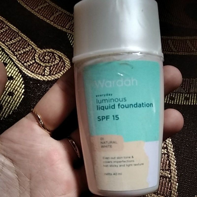 

wardahliquidSPF15