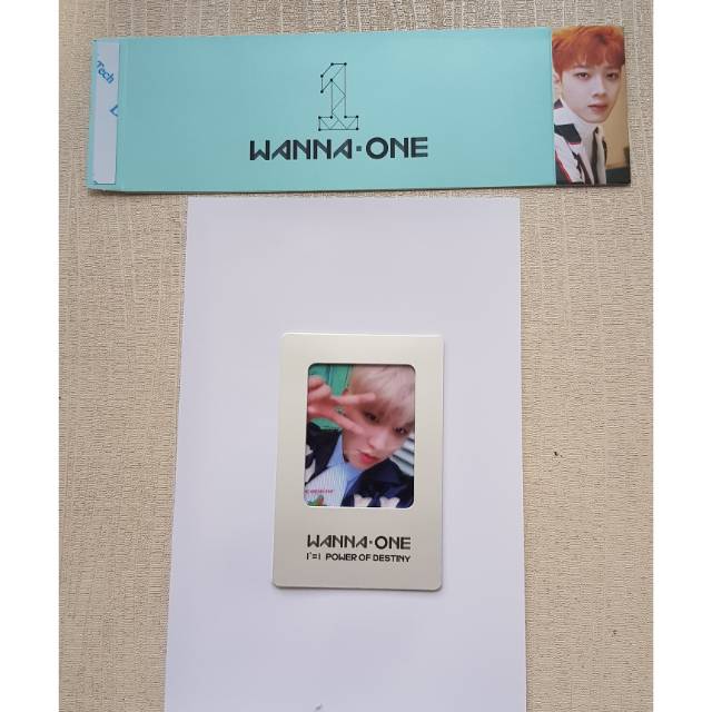 Wanna one pod romance guanlin sleeve woojin photocard