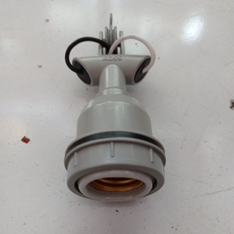 FITTING GANTUNG JALAN / FITTING KERAMIK