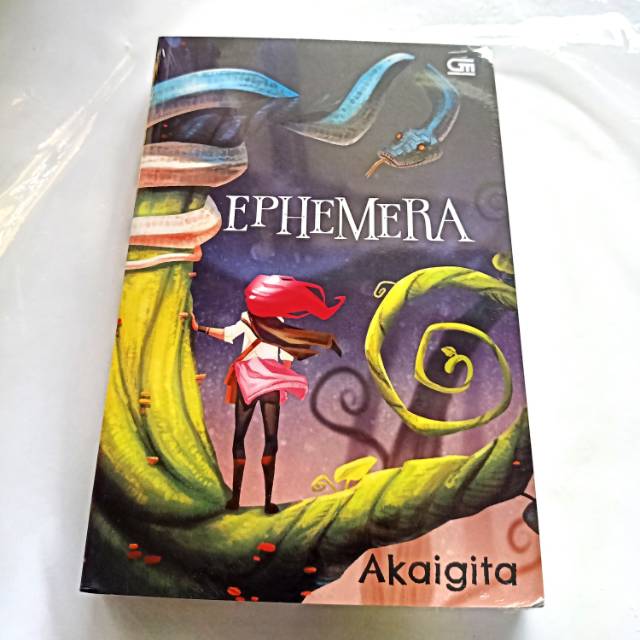 Young Adult: Ephemera Akaigita