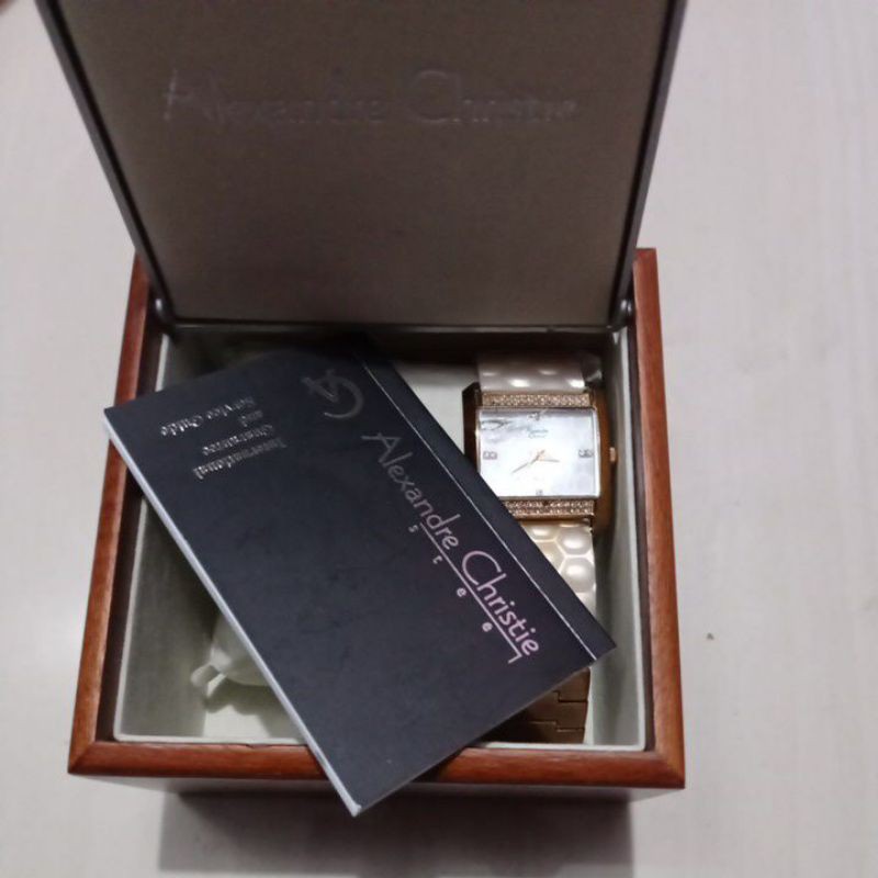 jam ac perempuan second