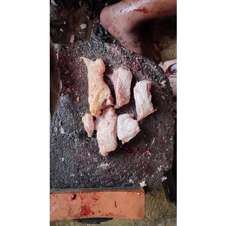 

BURUNG/BEBEK GORENG IBU MASINTA
