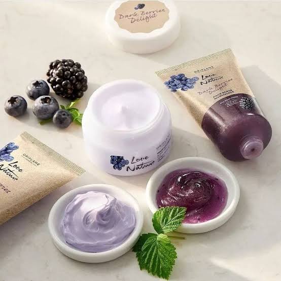 Ln dark berries delight