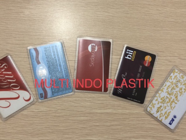 doff polos/cover kartu/plastik id card/plastik nametag/cover nametag/sampul kartu/kantong nametag