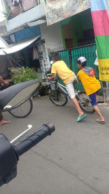 Guling Gisell Queen Guling Hotel Silicon/ Silikon Besar Empuk Type Royal Kings Termurah Bisa Cod