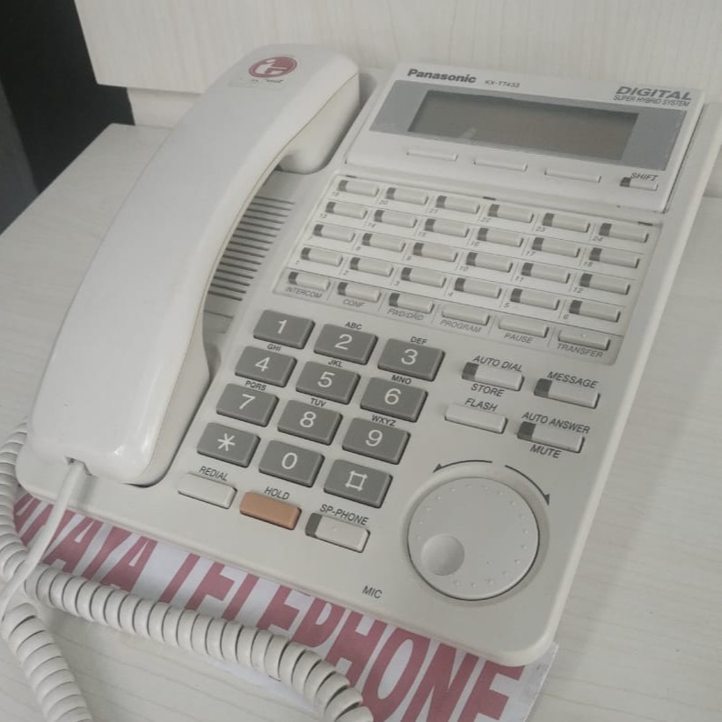 Telepon Panasonic KX T7433