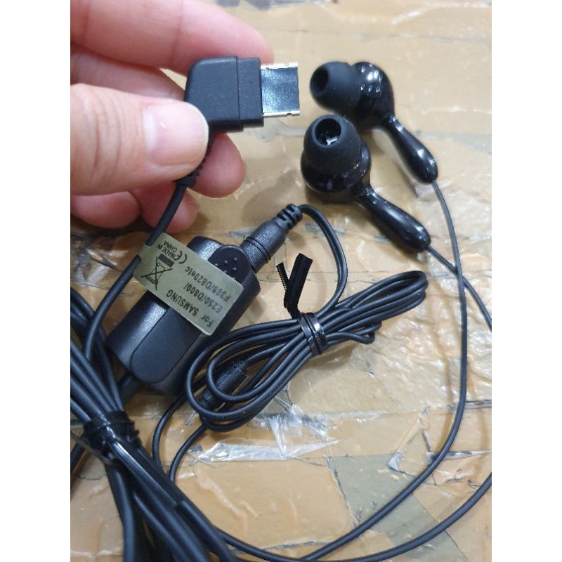 handsfree headset earphone samsung d800 e250 f308 d820 jack lebar 5bro non packing