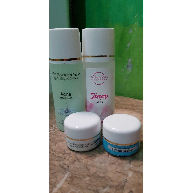 Cream dr.terty wulandari (4 item)