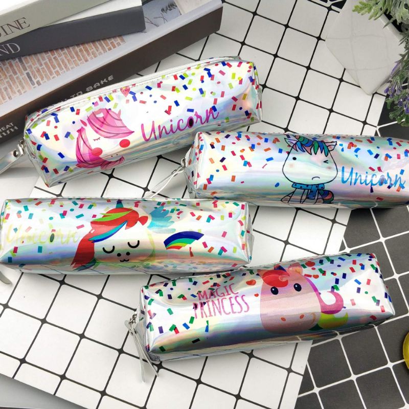 

Kotak Pensil Hologram Unicorn