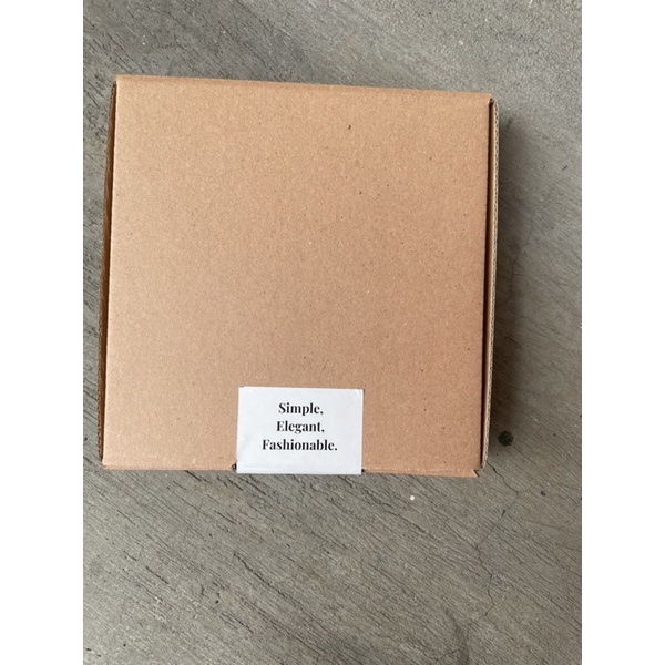 

ZIHNI MEDIUM GIFT BOX