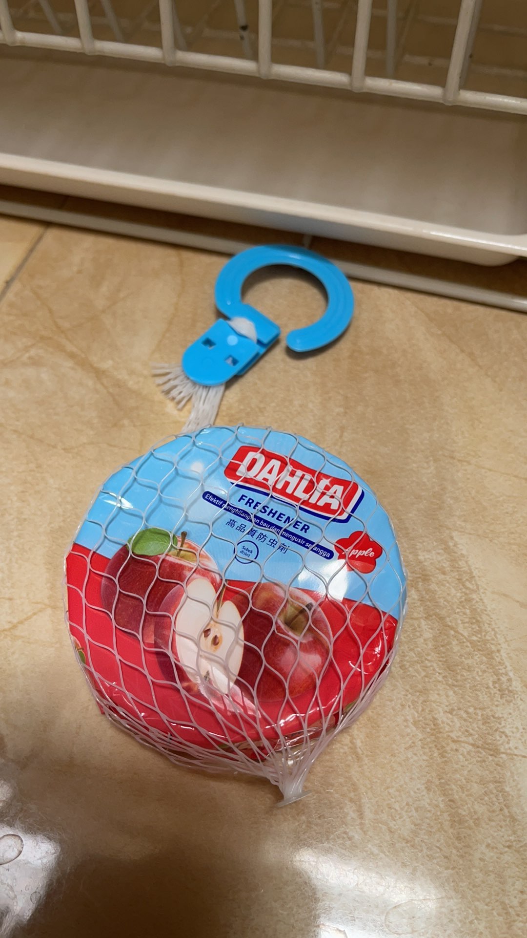 Dahlia Kamper Freshener Gantung