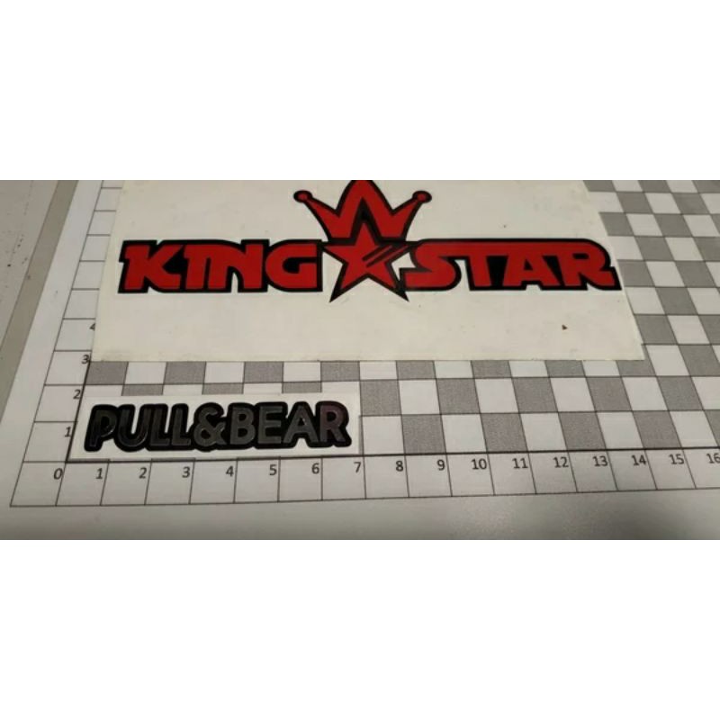 stiker Pull & Bear chrome dasar hitam