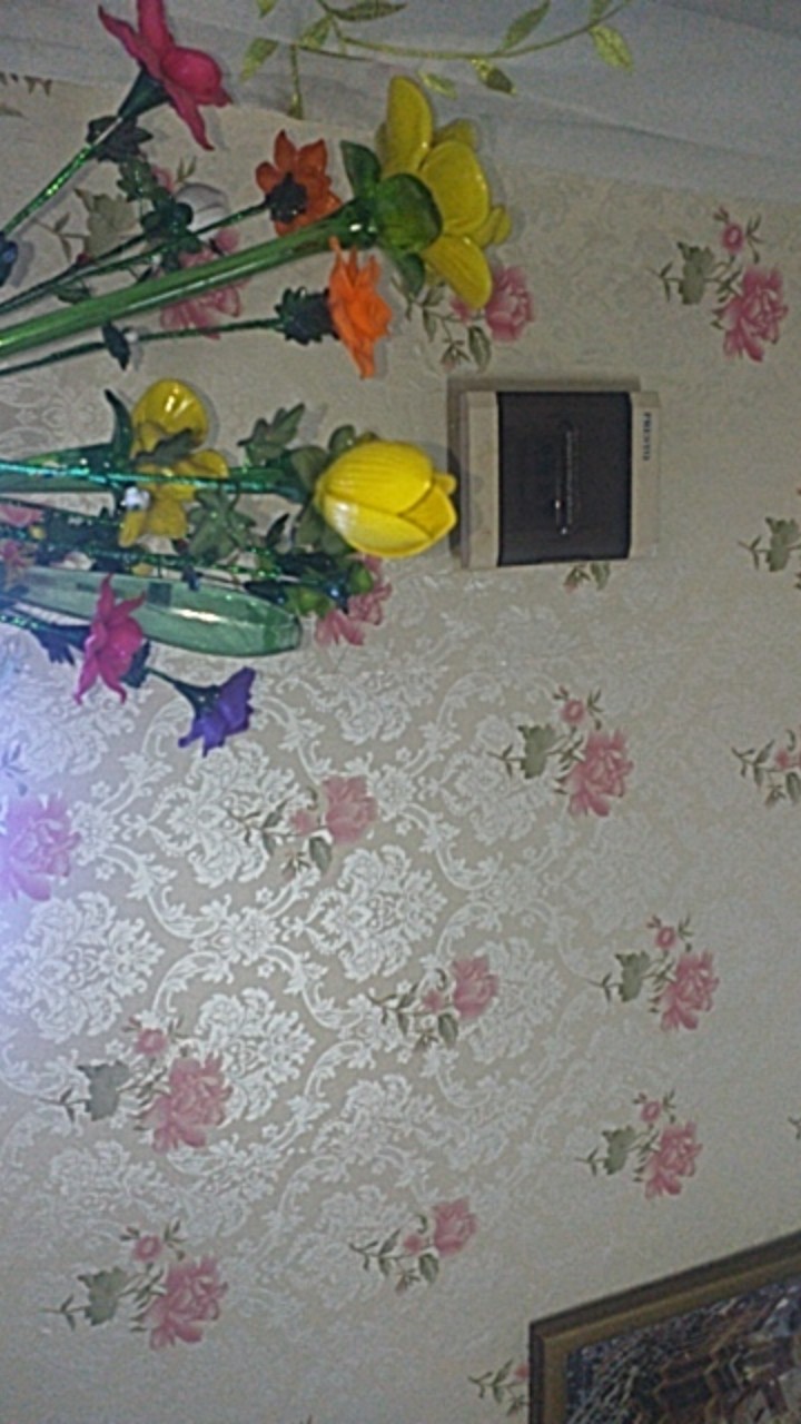 Wallpaper Dinding Bunga Kilap Pink