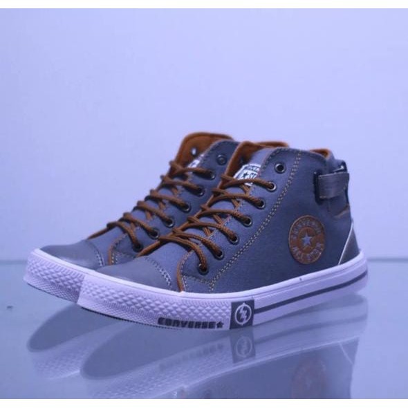 Sepatu Converse Boots
