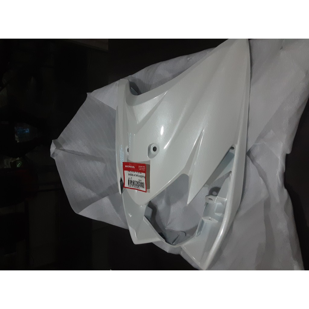 COVER DASI TOP TENGAH PUTIH BLADE KARBU LAMPU 1 ORIGINAL ASLI AHM HONDA 64500KWB600PFW