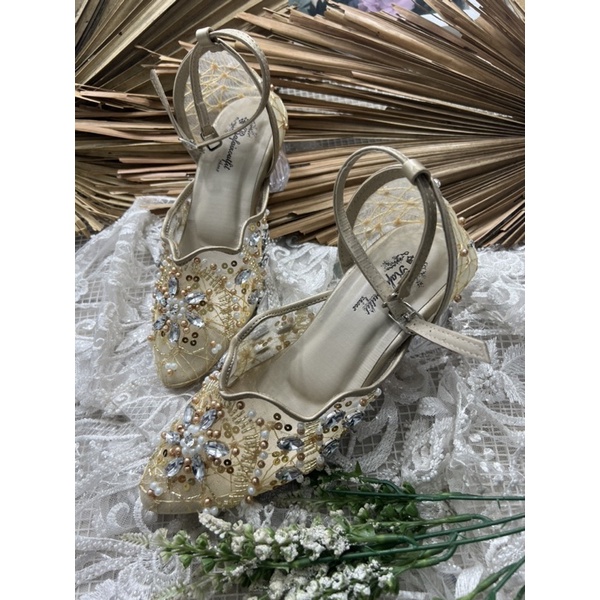sepatu Rafaizoutfit maharani sepatu wedding shoes wrna gold tinggi 5cm kaca