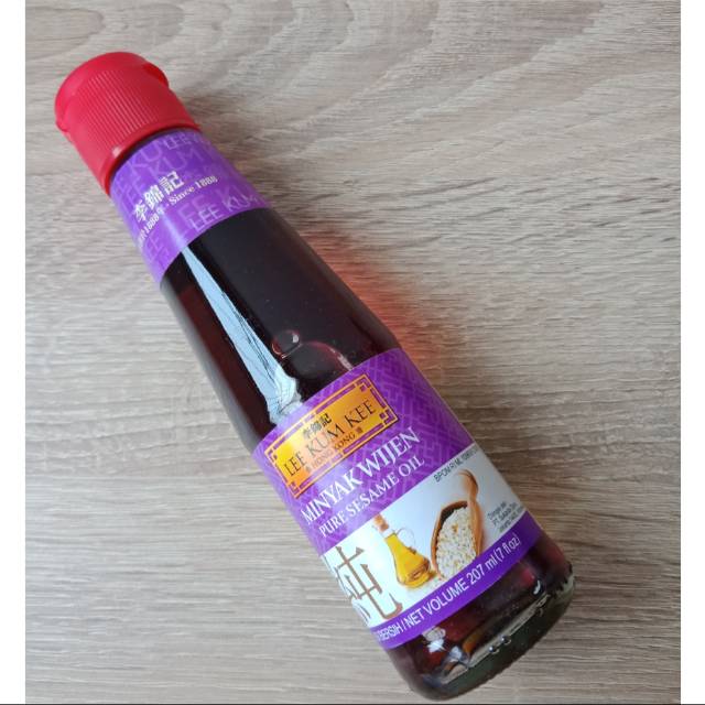 

Lee Kum Kee Minyak Wijen 207ml