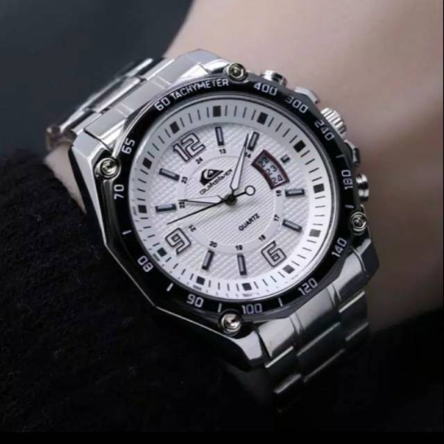 Jam tangan quiksilver pria tanggal aktif