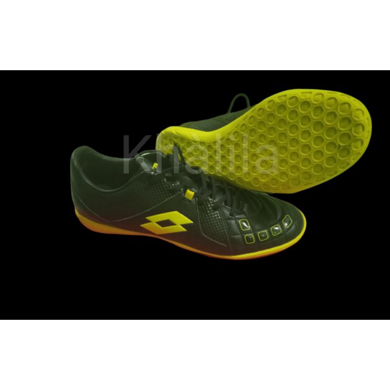 SEPATU FUTSAL LOTTO SQUADRA IN