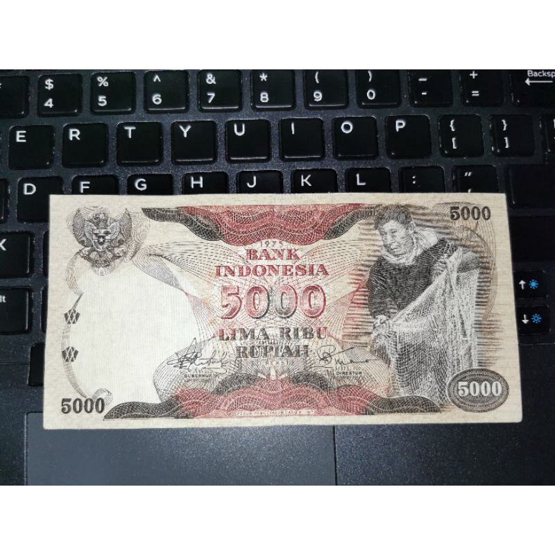 5000 Penjala ikan 1975