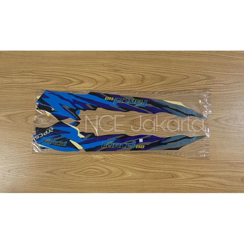 STIKER STRIPING FORCE1 1994 BIRU SILVER