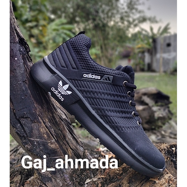 Upgrade - Sepatu Pria Wanita Logo Timbul Emboss - Sepatu line sneakers olahraga - sepatu sekolah-1