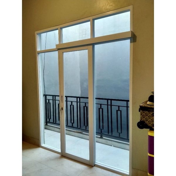 Pintu sliding aluminium dan kaca mati
